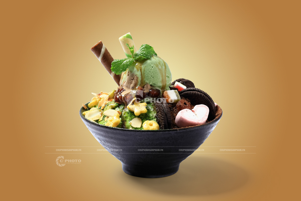 Chụp hình Bingsu bánh Oreo