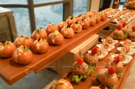 Tìm dịch vụ chụp tất niên HCM